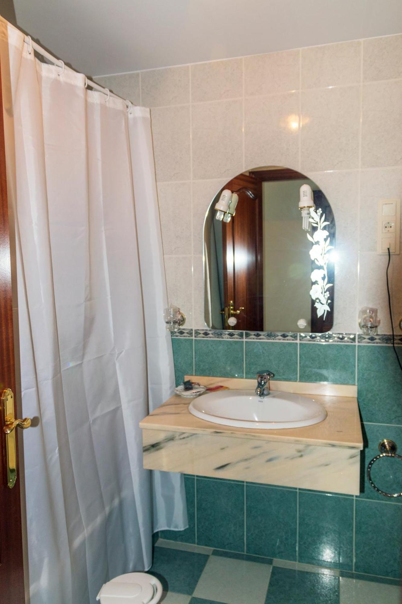 Hotel Avenida III Villadangos del Páramo Oda fotoğraf