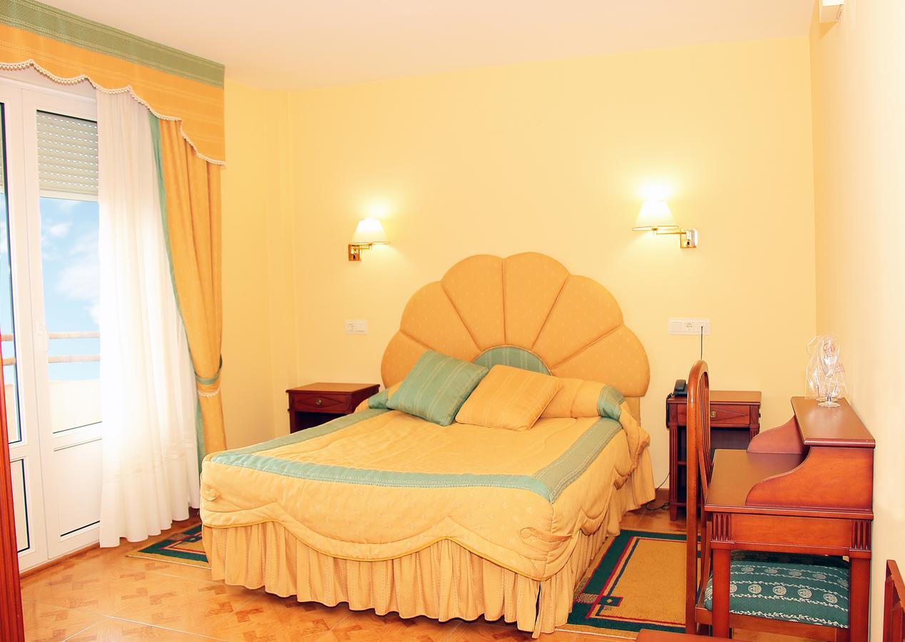 Hotel Avenida III Villadangos del Páramo Dış mekan fotoğraf