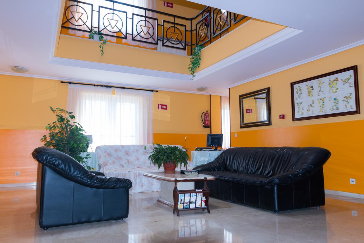 Hotel Avenida III Villadangos del Páramo Dış mekan fotoğraf