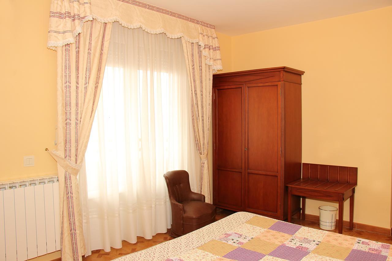 Hotel Avenida III Villadangos del Páramo Dış mekan fotoğraf